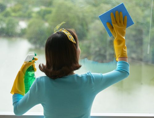 Чем отмыть пластиковые окна и подоконник от застаревших пятен и грязи?
